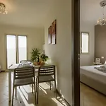 Gloria Del Mare - Schwimmbad Mit Meerblick By Interhome Apartment