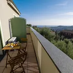 Gloria Del Mare - Schwimmbad Mit Meerblick By Interhome *