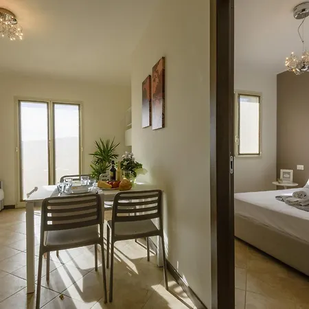Gloria Del Mare - Schwimmbad Mit Meerblick By Interhome Apartment