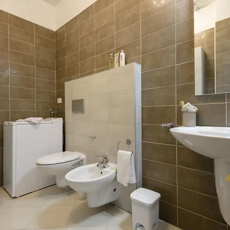 Gloria Del Mare - Schwimmbad Mit Meerblick By Interhome Apartment *